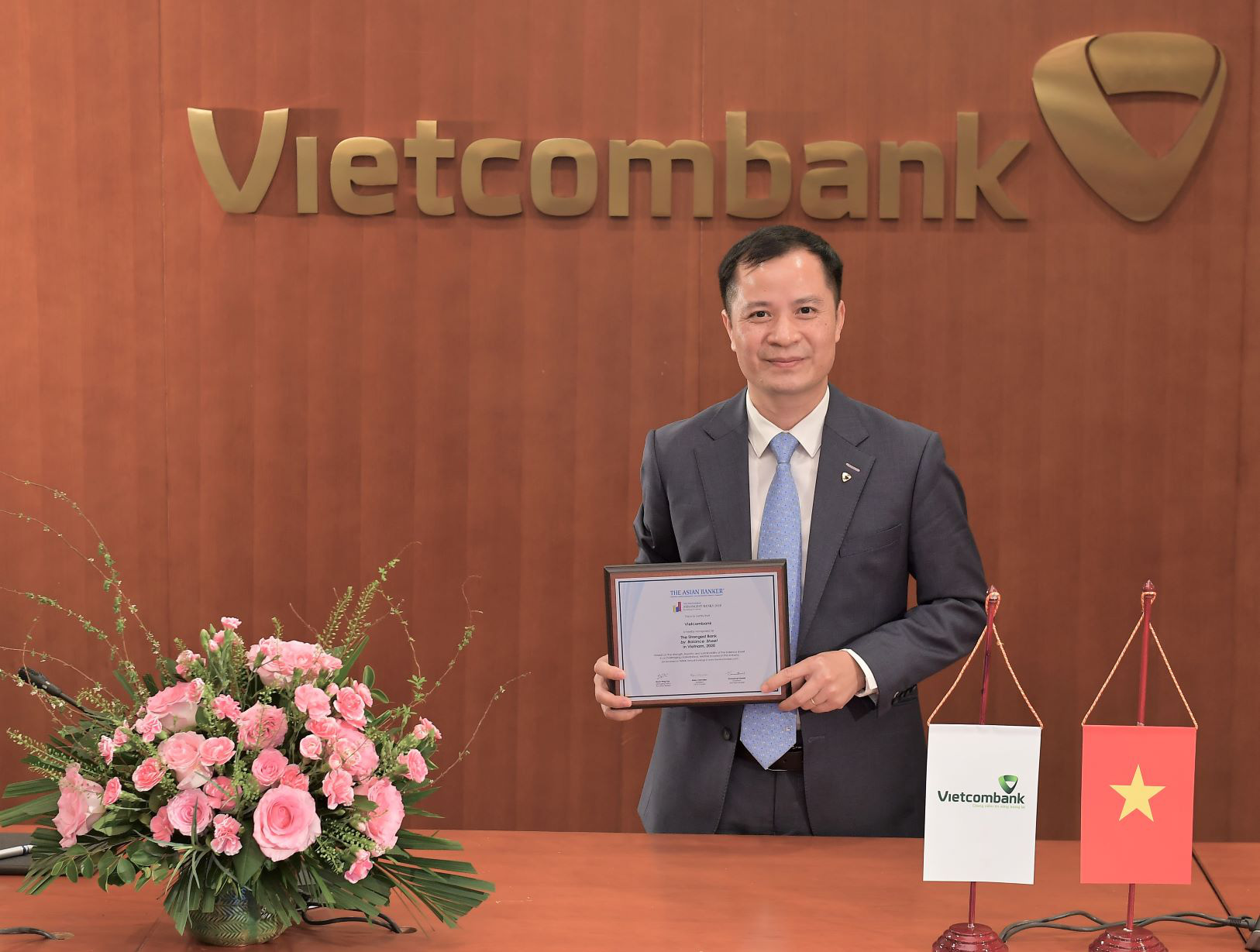 Vietcombank được The Asian Banker vinh danh là &quot;Ngân hàng mạnh nhất dựa trên Bảng tổng kết tài sản&quot; lần thứ 6 liên tiếp - Ảnh 1.