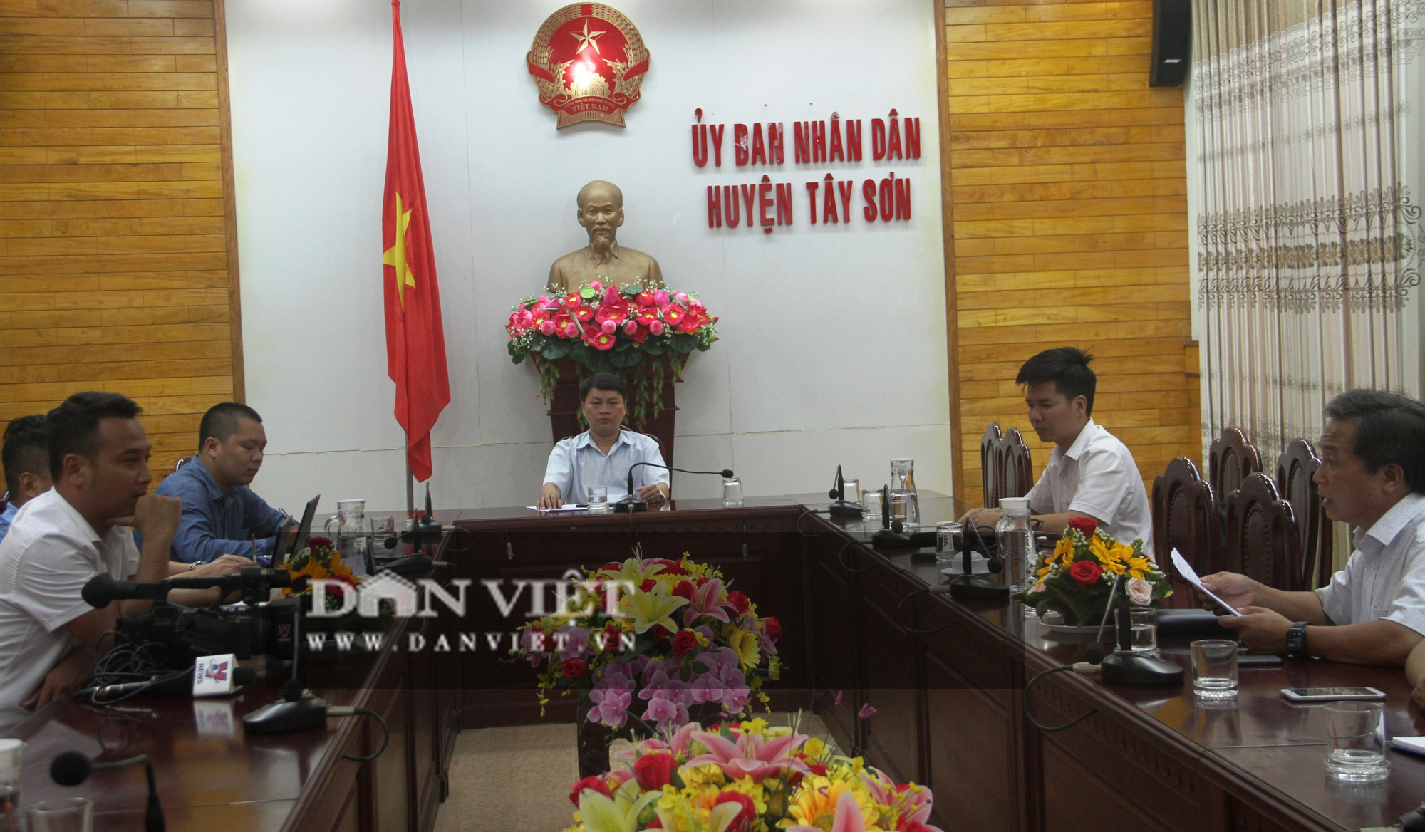 Vụ gần 400 người ở Bình Định bị ngộ độc: Chủ tịch huyện kiến nghị &quot;nóng&quot; tìm nguyên nhân - Ảnh 2.