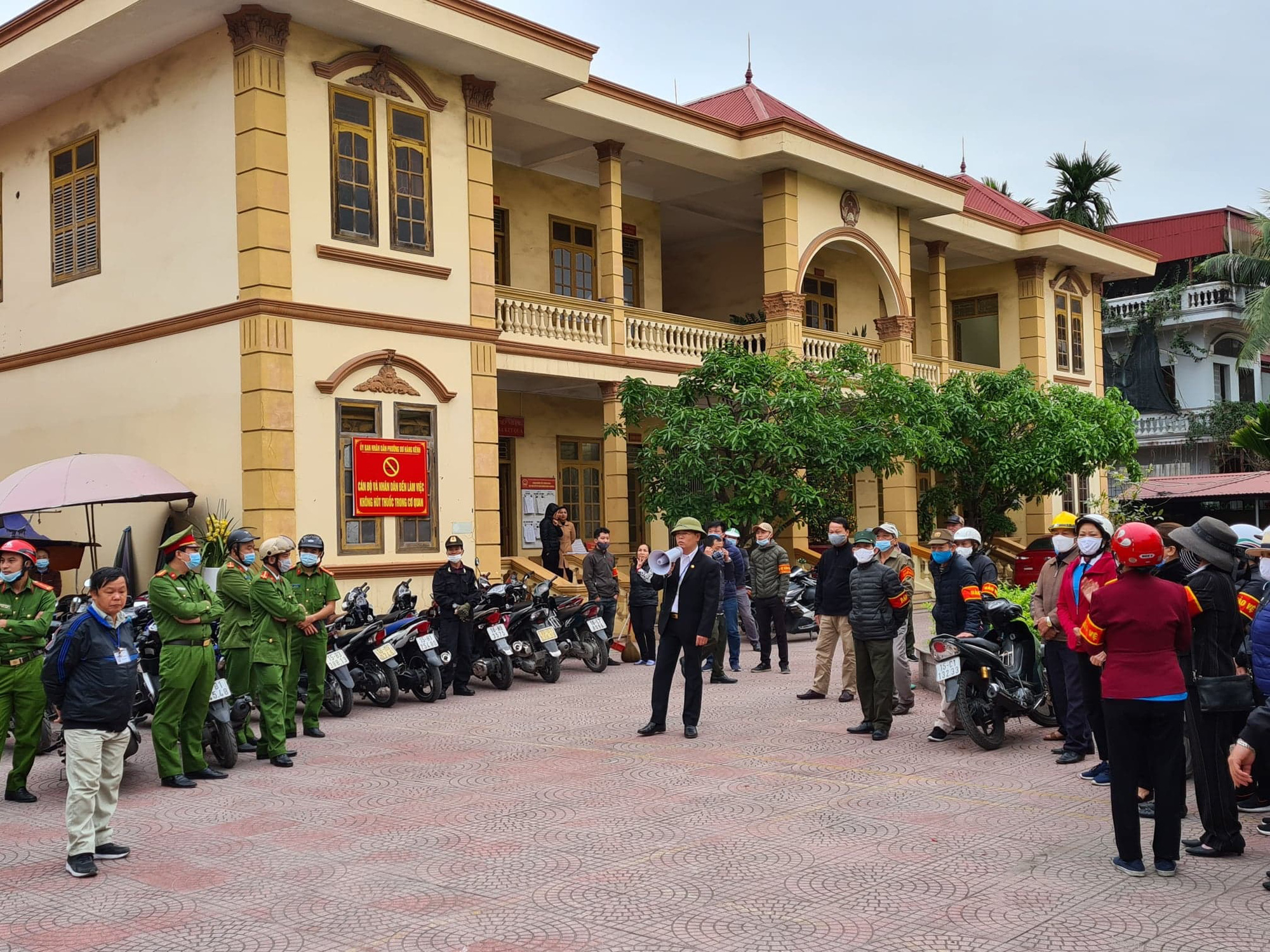 Hải Phòng: Sau phản ánh của Dân Việt vỉa hè đường Hoàng Minh Thảo (chợ Hàng) đã trở nên sạch sẽ thông thoáng - Ảnh 2.