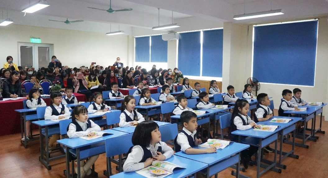 Victoria Anland School xây dựng chương trình chuẩn và đội ngũ vững mạnh - Ảnh 3.