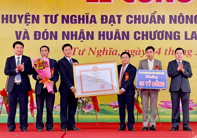 Quảng Ngãi: Huyện cửa ngõ phía nam thành phố về đích Nông thôn mới  - Ảnh 1.