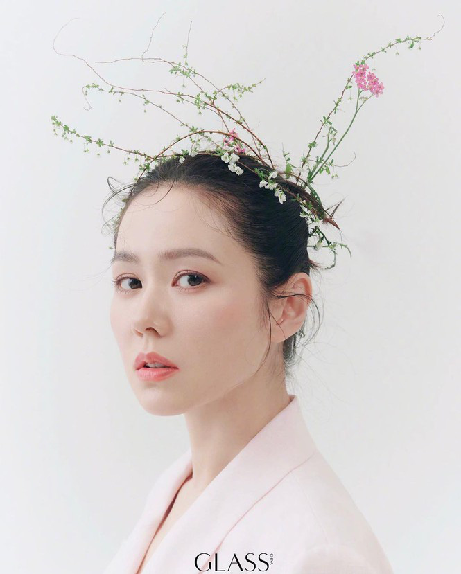 Son Ye Jin đẹp tựa nữ thần, hé lộ việc quay trở lại màn ảnh - Ảnh 4.