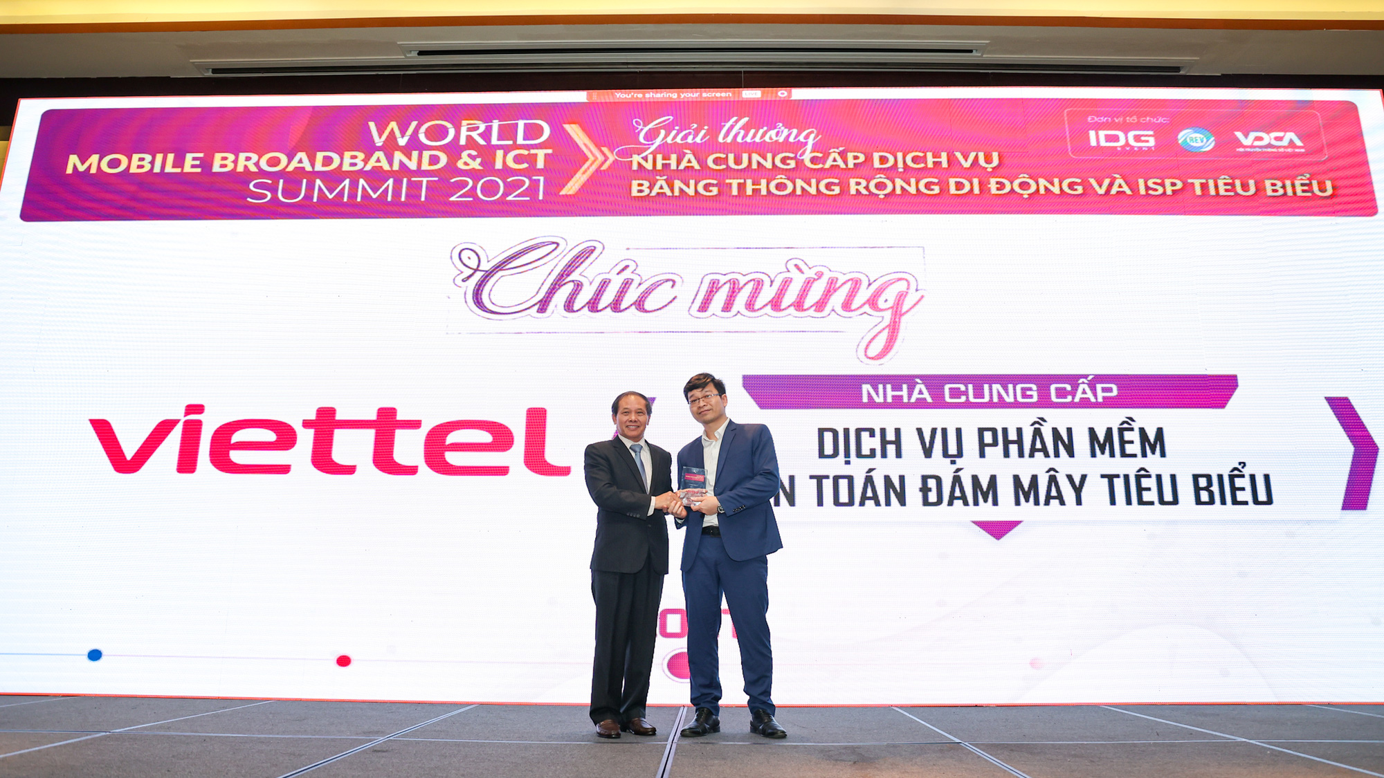 Viettel nhận 3 giải thưởng thuộc lĩnh vực viễn thông và điện toán đám mây - Ảnh 2.