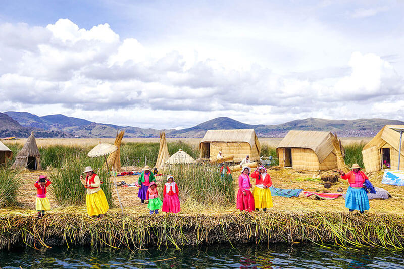 Ghé thăm những hòn đảo nổi độc đáo tại hồ Titicaca ở Peru - Ảnh 4.