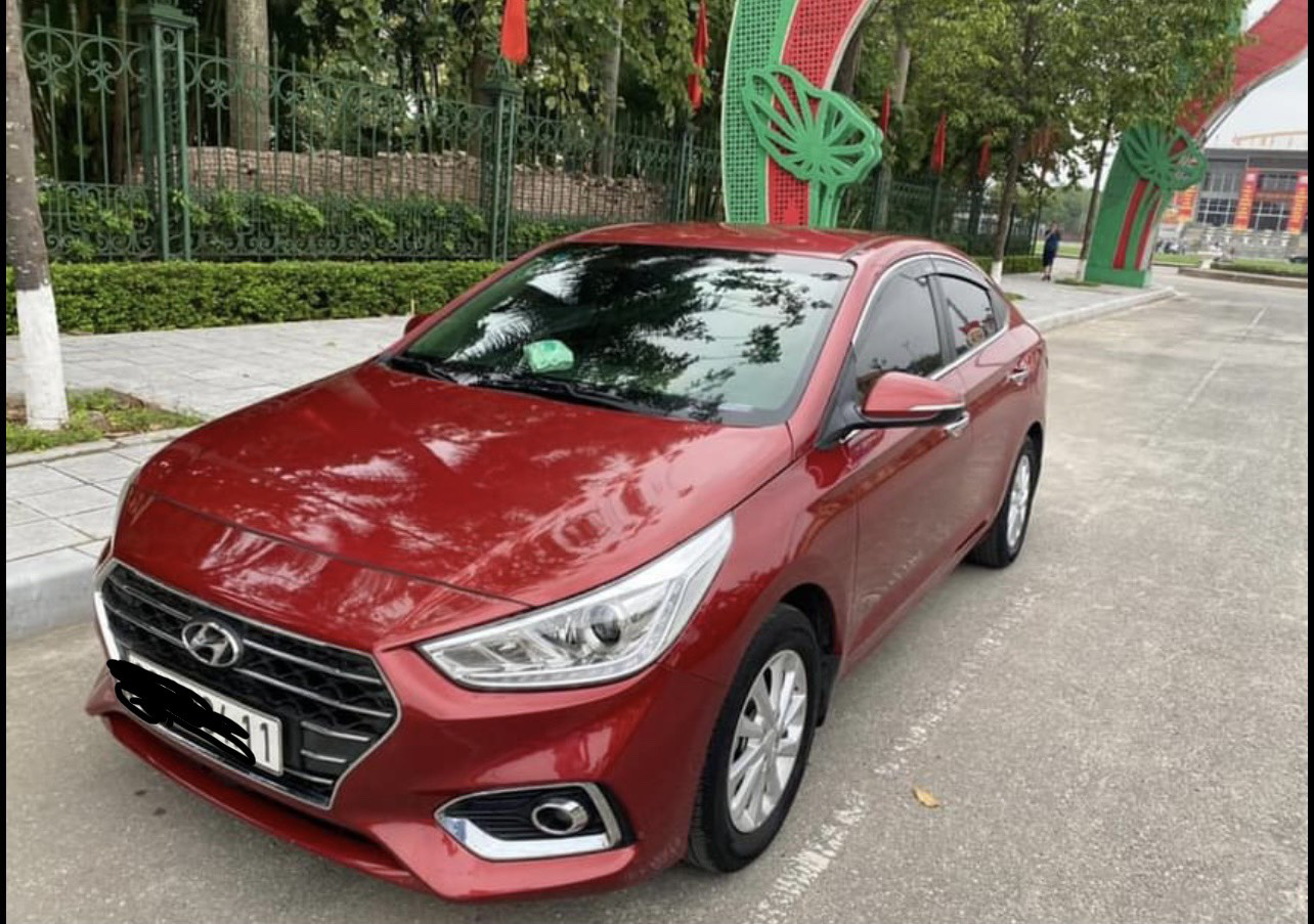 Hyundai Accent đời 2018, nữ sử dụng, rao bán giá giật mình - Ảnh 1.