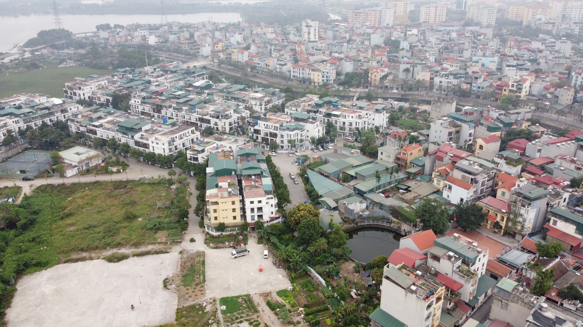 Loạt &quot;ông lớn&quot; bất động sản nợ tiền sử dụng đất, nộp chậm lên đến hàng nghìn tỷ đồng - Ảnh 1.