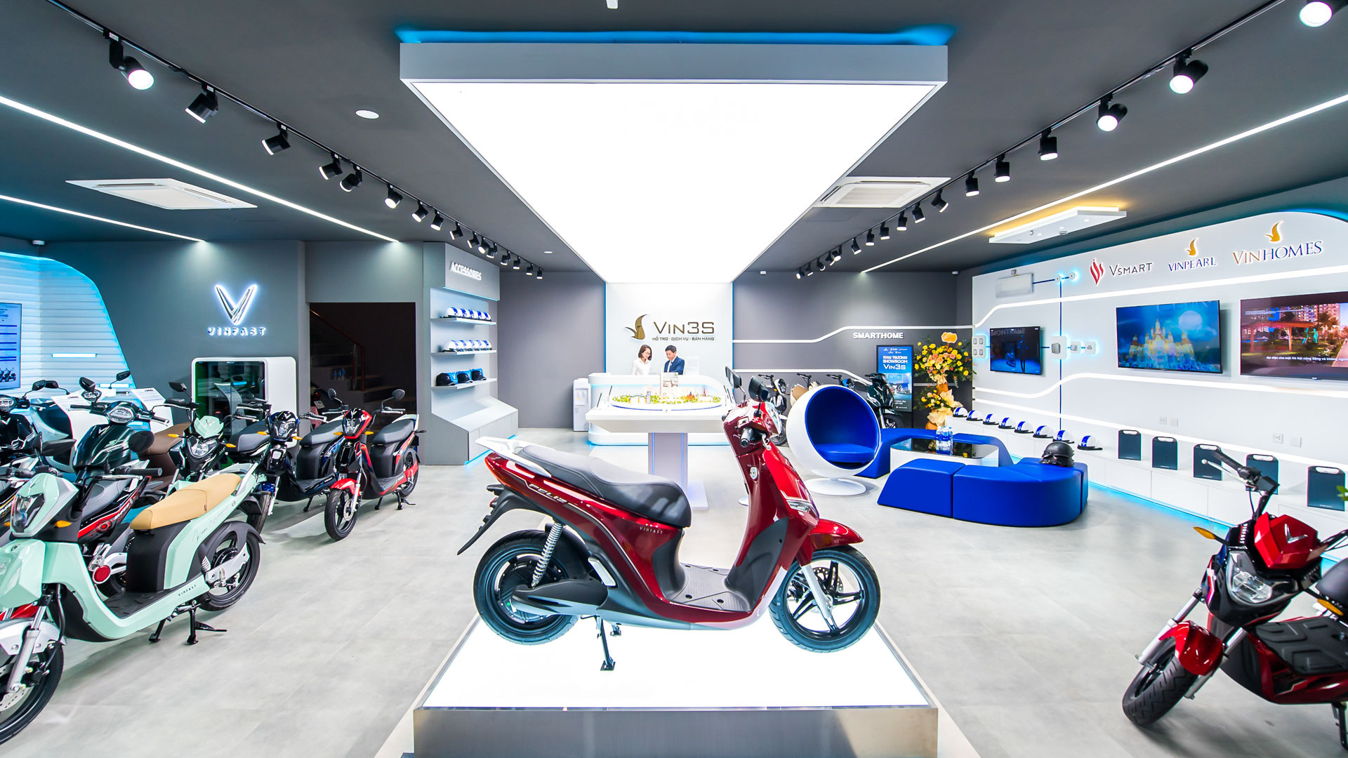  Khai truowng 64 showroom xe máy điện VinFast kết hợp trung tâm trải nghiệm Vin3S toàn quốc - Ảnh 3.