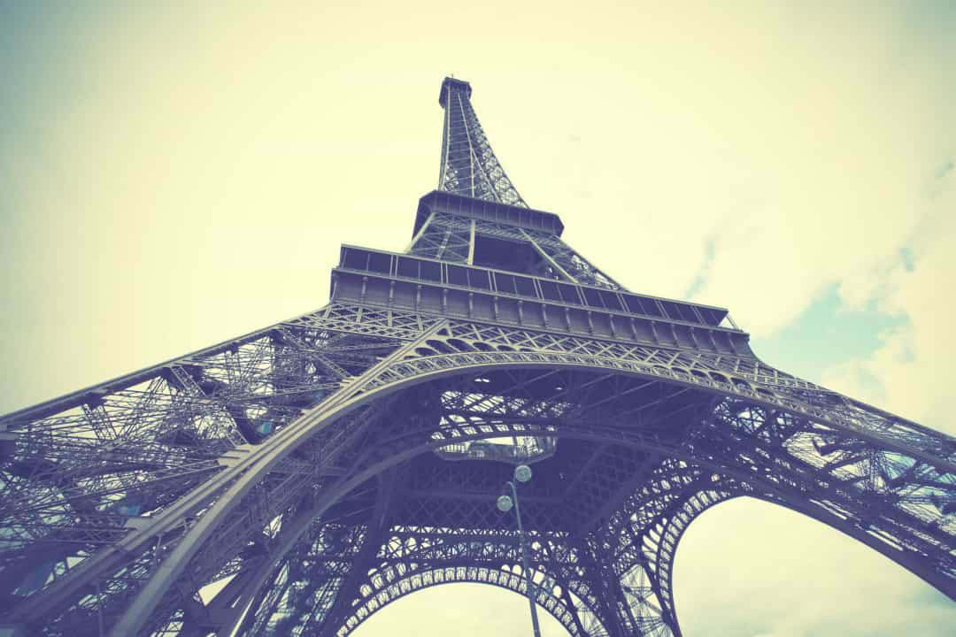 Pháp: Tháp Eiffel, sự thật chưa tiết lộ...số lượng người tự tử khó tin - Ảnh 7.