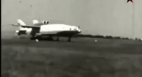 Bí mật đằng sau máy bay săn ngầm kỳ dị nhất thời Liên Xô cũ - Ảnh 8.