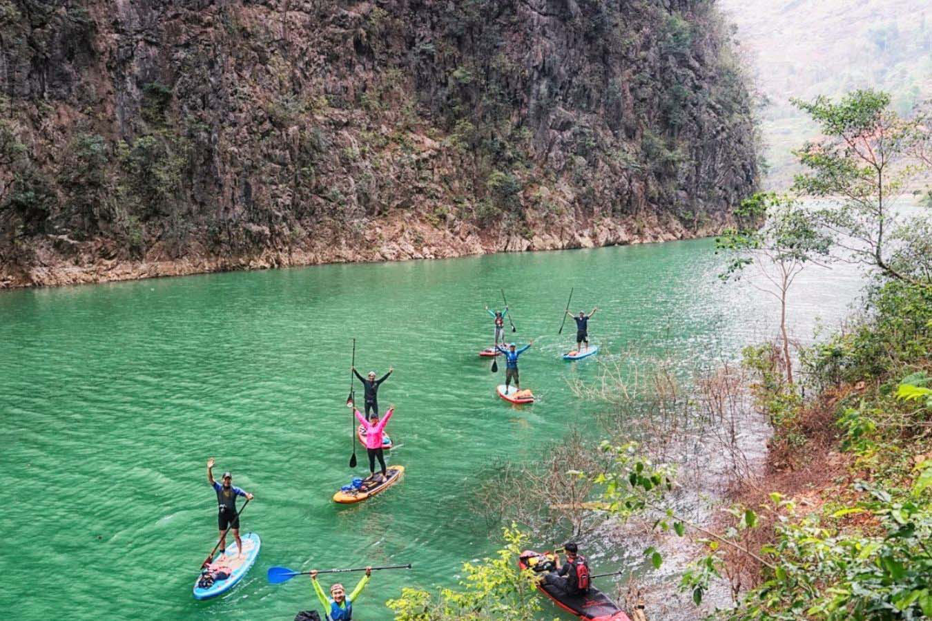 Du lịch Hà Giang: Đi thuyền trên sông Nho Quế có gì hay? - Ảnh 15.