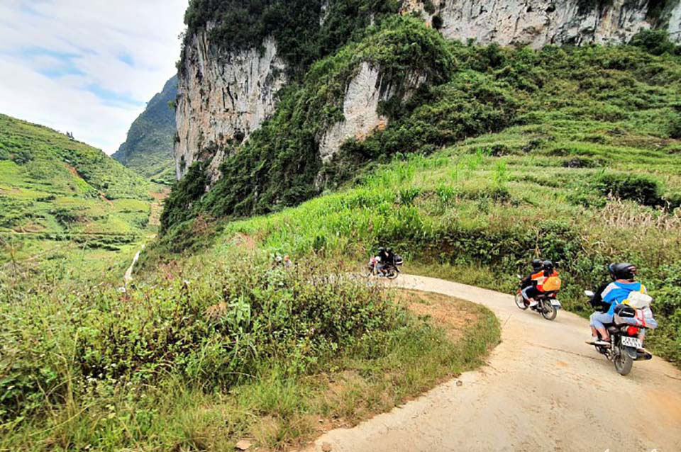 Du lịch Hà Giang: Đi thuyền trên sông Nho Quế có gì hay? - Ảnh 7.