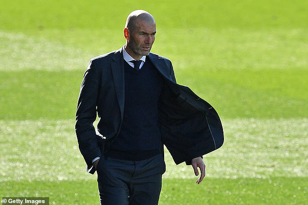 Zidane vẫn còn cơ hội giành 2 danh hiệu mùa này.