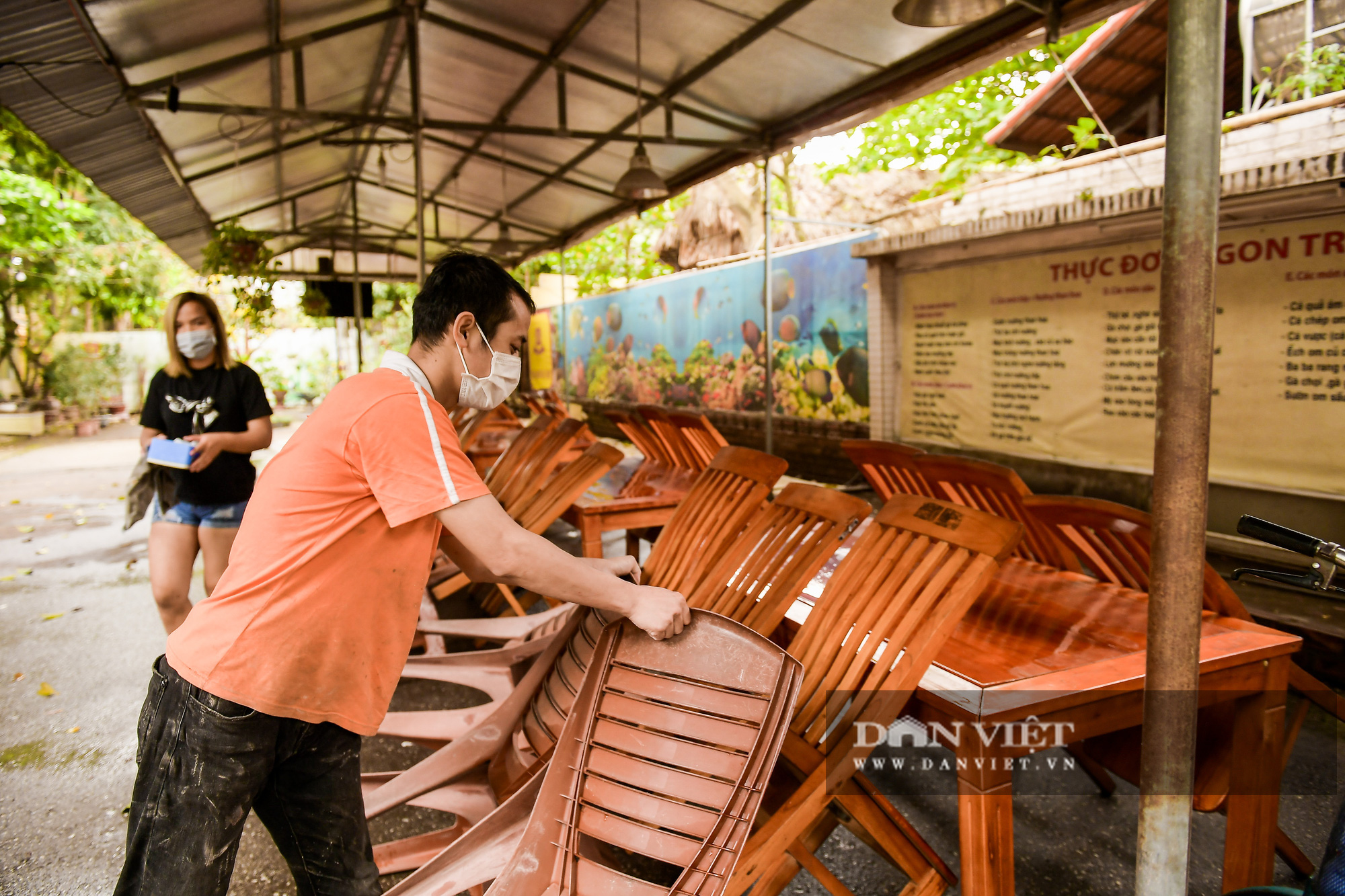 Hải Dương: Nhà hàng, quán cà phê cấp tập chuẩn bị cho ngày đầu hoạt động trở lại  - Ảnh 4.