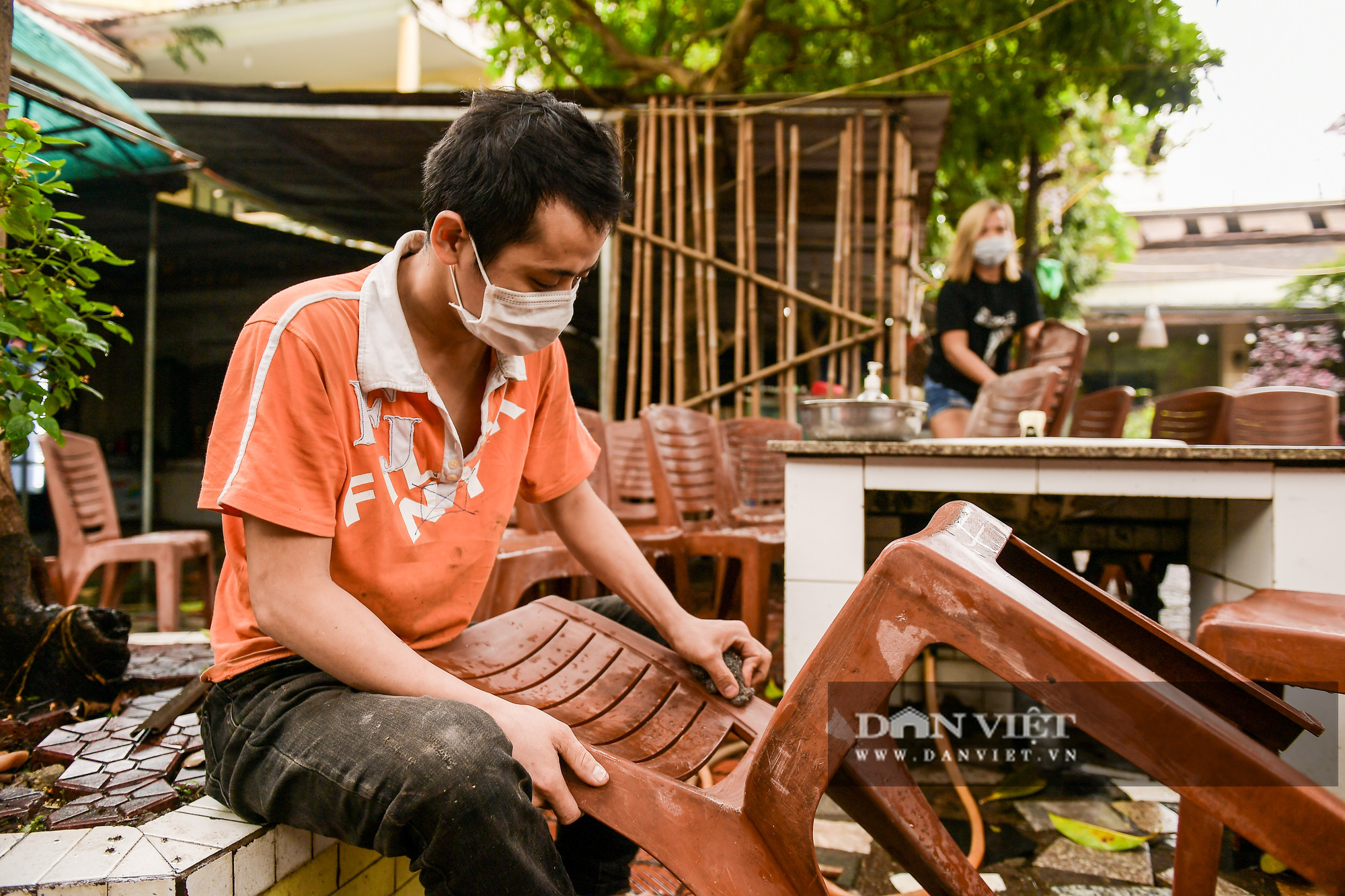 Hải Dương: Nhà hàng, quán cà phê cấp tập chuẩn bị cho ngày đầu hoạt động trở lại  - Ảnh 5.