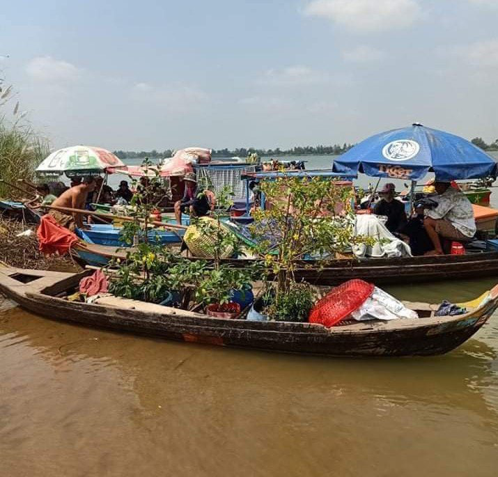 Bộ đội Biên phòng An Giang và Đồng Tháp ngăn chặn kịp thời 35 người nhập cảnh trái phép - Ảnh 2.