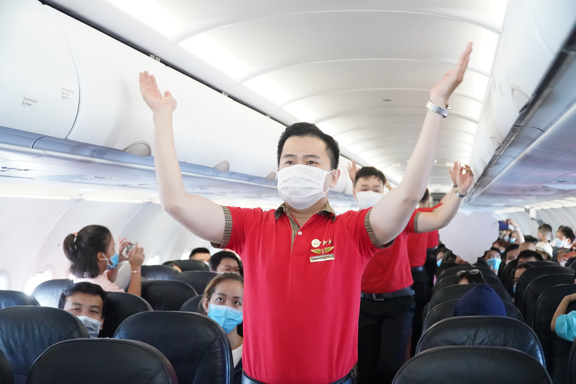 Có hẹn với bầu trời, cùng nàng đi muôn nơi trên máy bay Vietjet - Ảnh 8.