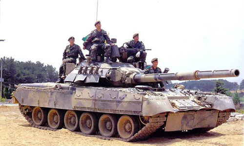Vì sao lính Hàn Quốc lại mê xe tăng của Nga? - Ảnh 1.