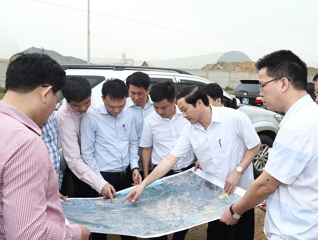 Chủ tịch UBND tỉnh Thanh Hóa yêu cầu khởi công dự án đường 900 tỷ đồng đúng kế hoạch - Ảnh 1.