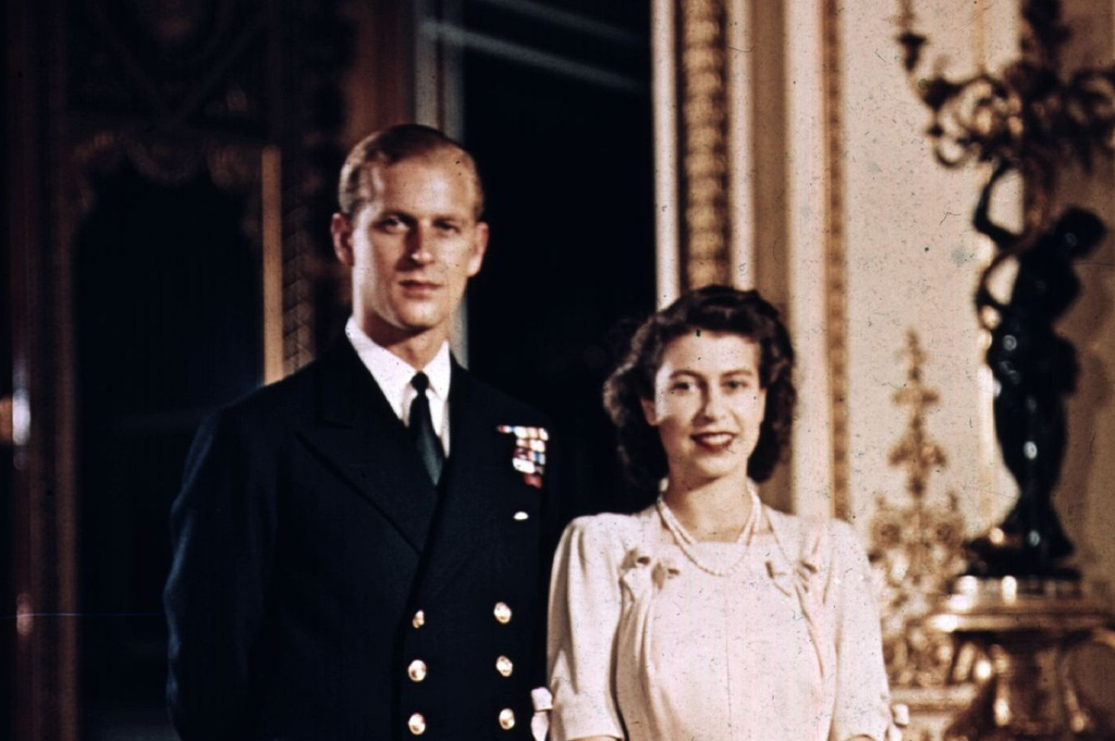 Cùng xem lại đám cưới lịch sử của Hoàng thân Philip và Nữ hoàng Anh Elizabeth II - Ảnh 2.