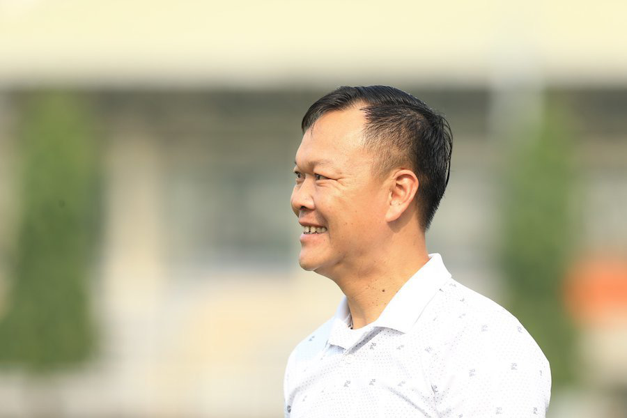 HLV Dương Hồng Sơn khẳng định quyết tâm cùng Quảng Nam vượt khó để thăng hạng V.League 2022.