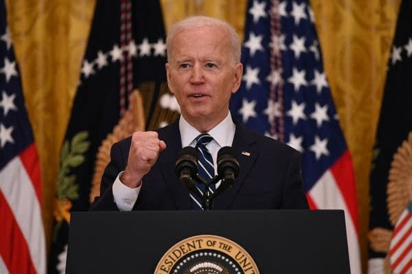 Đại tá Mỹ cảnh báo Biden về Nga - Ảnh 1.