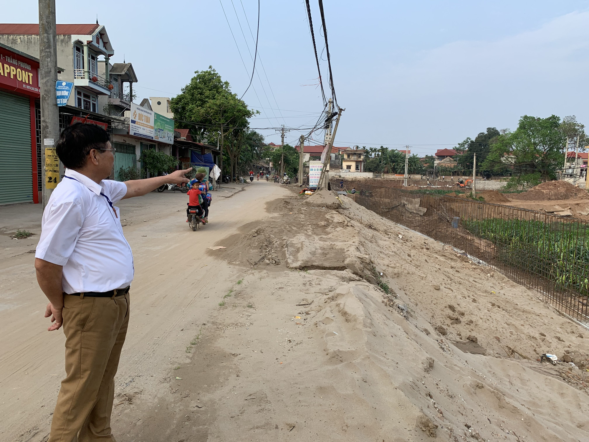 Tản Hồng Ba Vì: Đạt nhiều kết quả trong xây dựng nông thôn mới nâng cao, thôn kiểu mẫu - Ảnh 2.