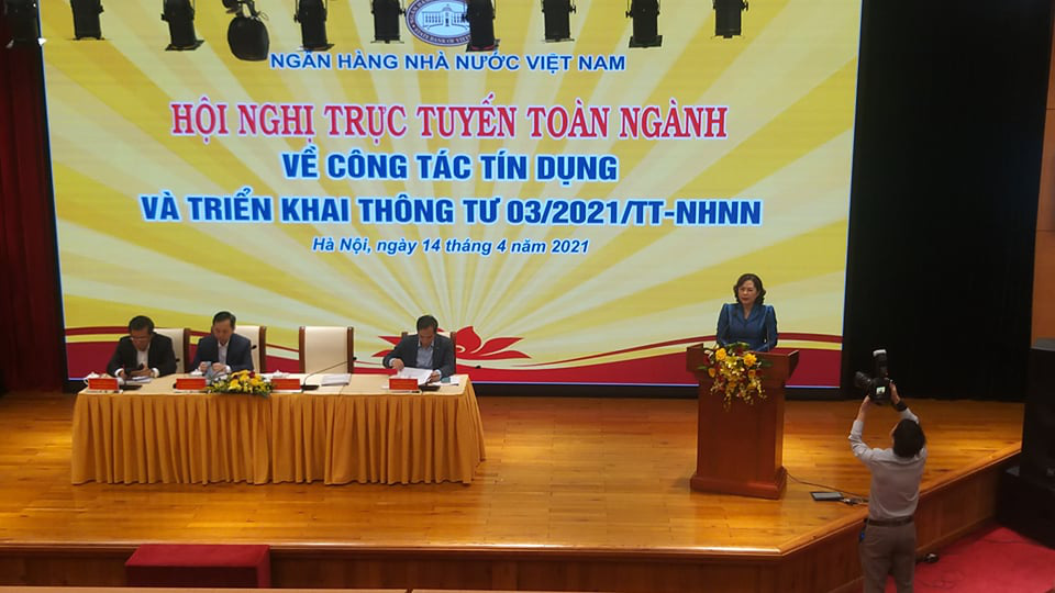 Thống đốc Nguyễn Thị Hồng: Tăng trưởng tín dụng nhưng không đánh đổi lợi nhuận với rủi ro  - Ảnh 1.