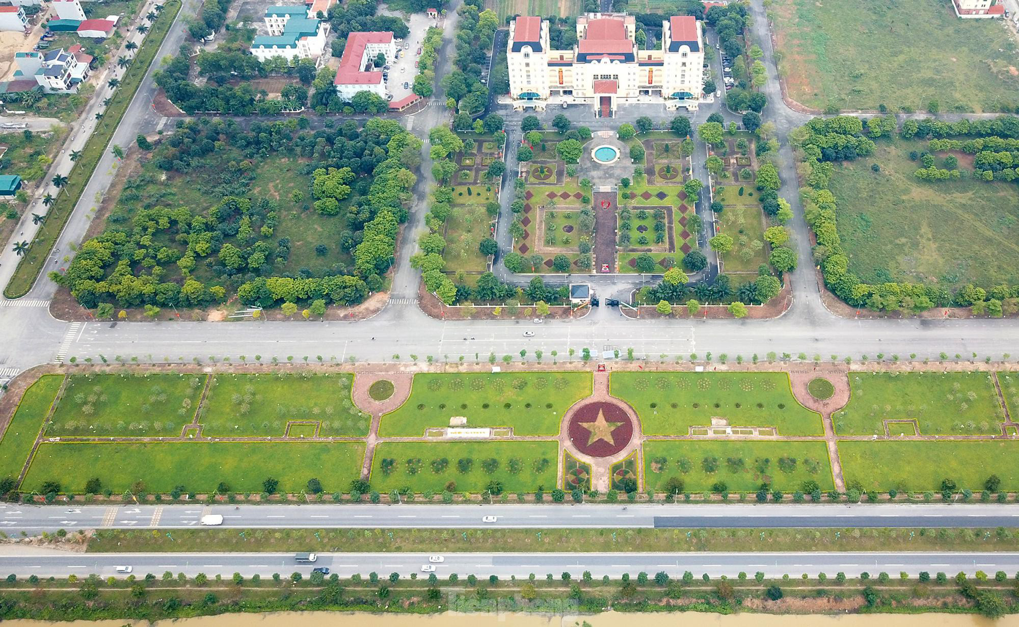 Tuyến đường 2.300 tỷ dài 15 km nối Hà Nội với Vĩnh Phúc hoạt động ra sao? - Ảnh 7.