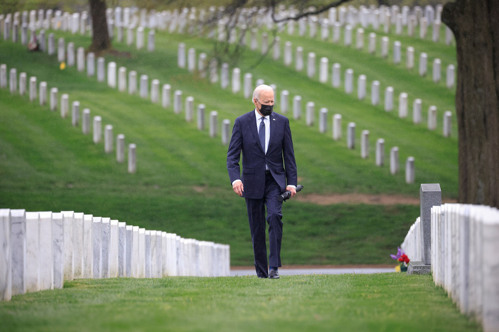 Ông Biden khóc sau khi thông báo rút quân khỏi Afghanistan - Ảnh 4.