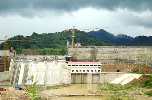 Quảng Ngãi: Huyện nghèo “gánh” 9 dự án đầu tư thuỷ điện  - Ảnh 1.
