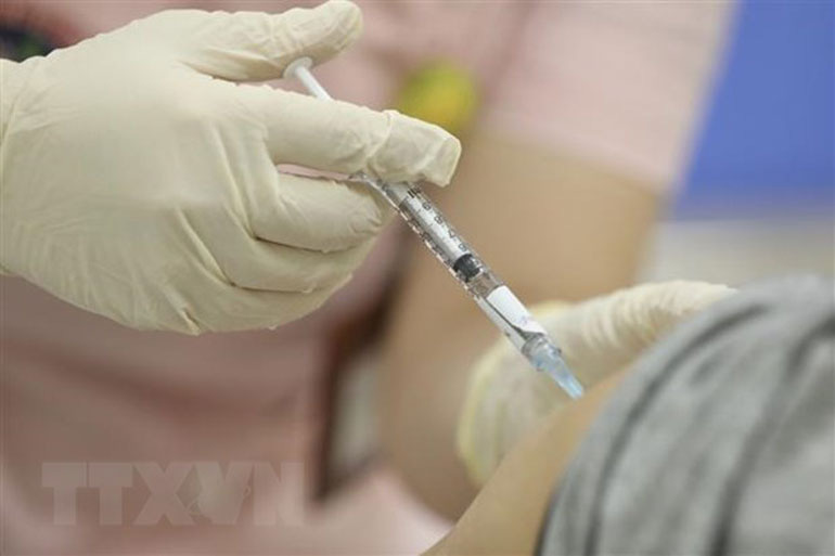 Phú Yên: Bắt đầu chiến dịch tiêm vắc xin phòng Covid-19 từ 19/4 - Ảnh 1.