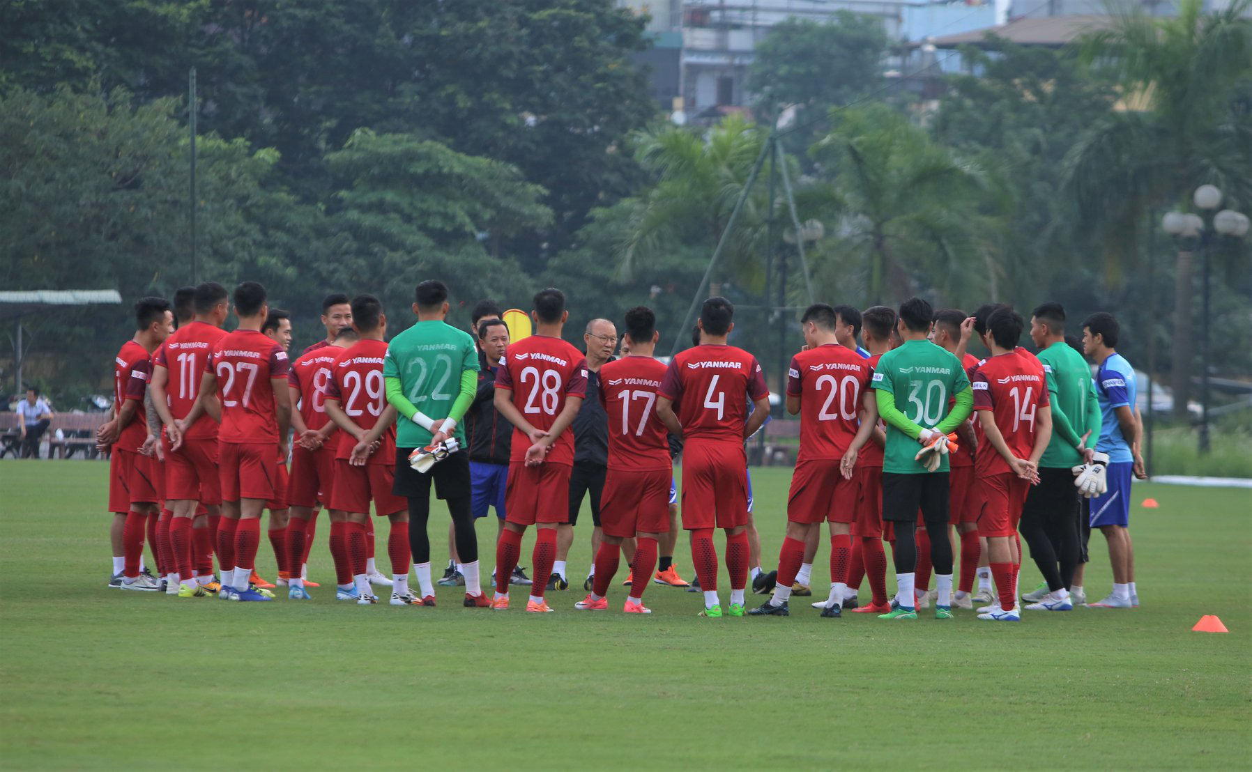 Nóng: Đặng Văn Lâm hoãn bay sang Nhật, ở lại Việt Nam làm điều đặc biệt - Ảnh 2.