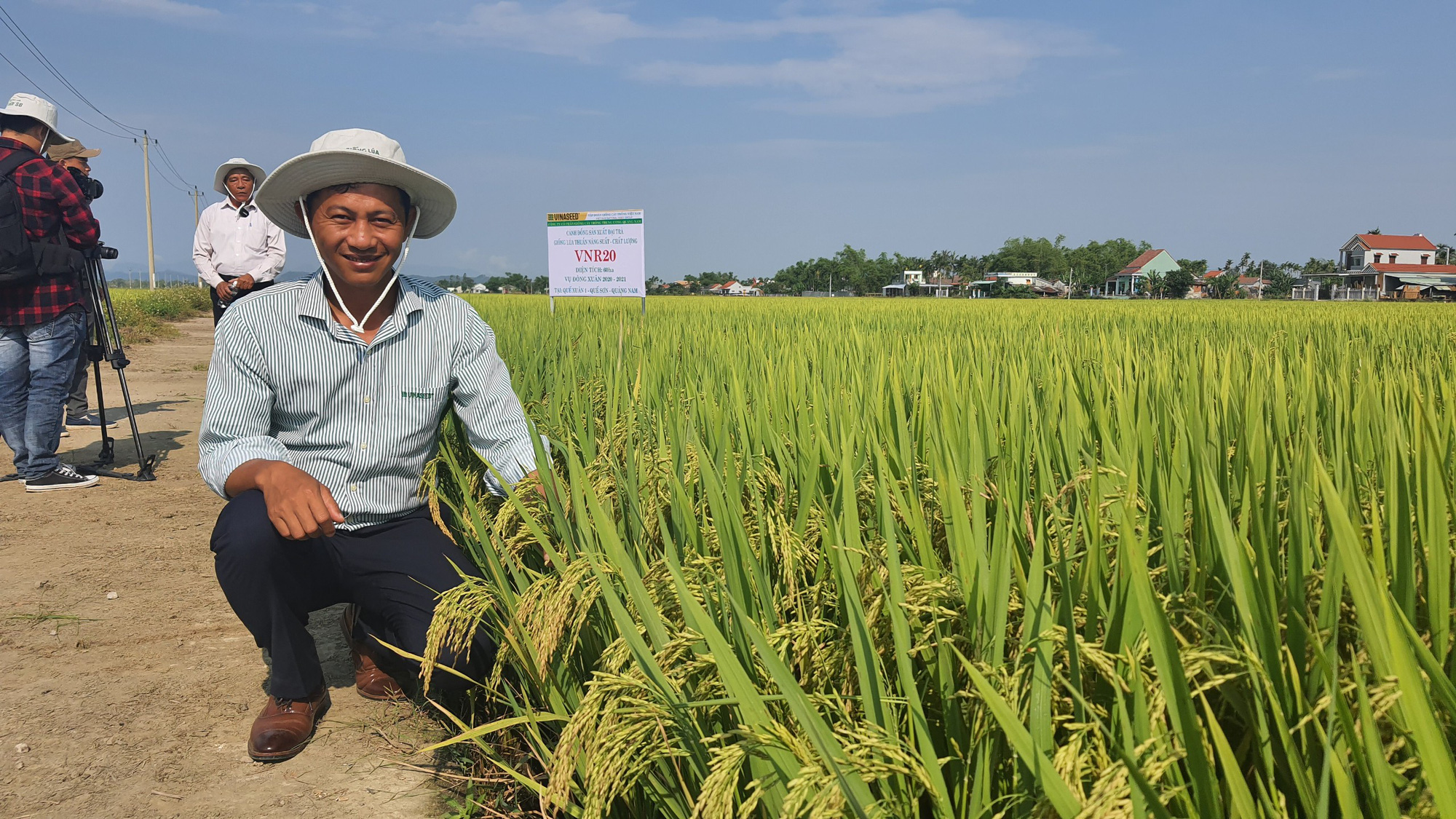 Quảng Nam: Nhiều giống lúa mới triển vọng cho năng suất cao đáp ứng được kỳ vọng của nông dân - Ảnh 4.