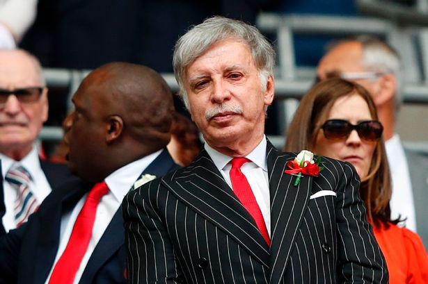 CĐV Arsenal treo hình nộm, đòi đuổi cổ tỷ phú Stan Kroenke - Ảnh 1.