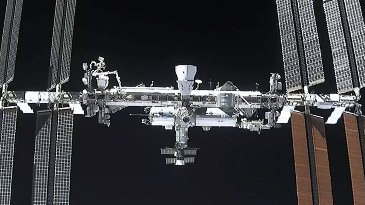 Thành công đột phá của Elon Musk khi đưa con tàu “tái chế” lên Trạm Vũ trụ quốc tế - Ảnh 2.