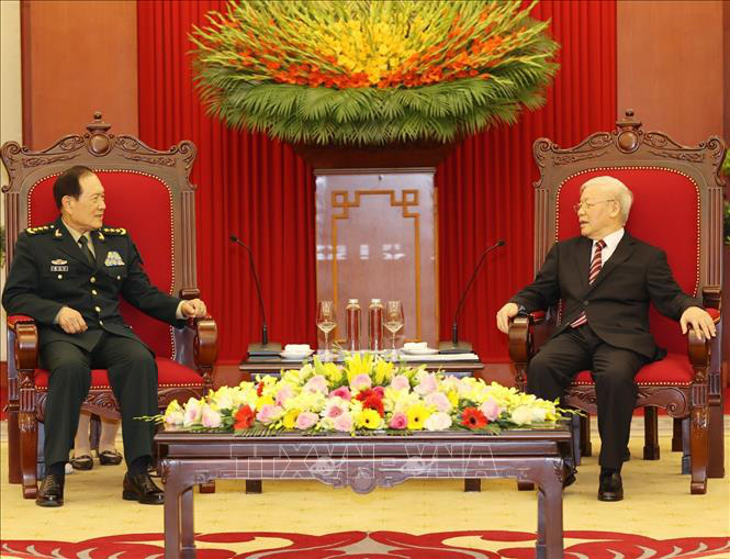 Ảnh: Tổng Bí thư Nguyễn Phú Trọng tiếp Bộ trưởng Bộ Quốc phòng Trung Quốc Ngụy Phượng Hòa - Ảnh 2.