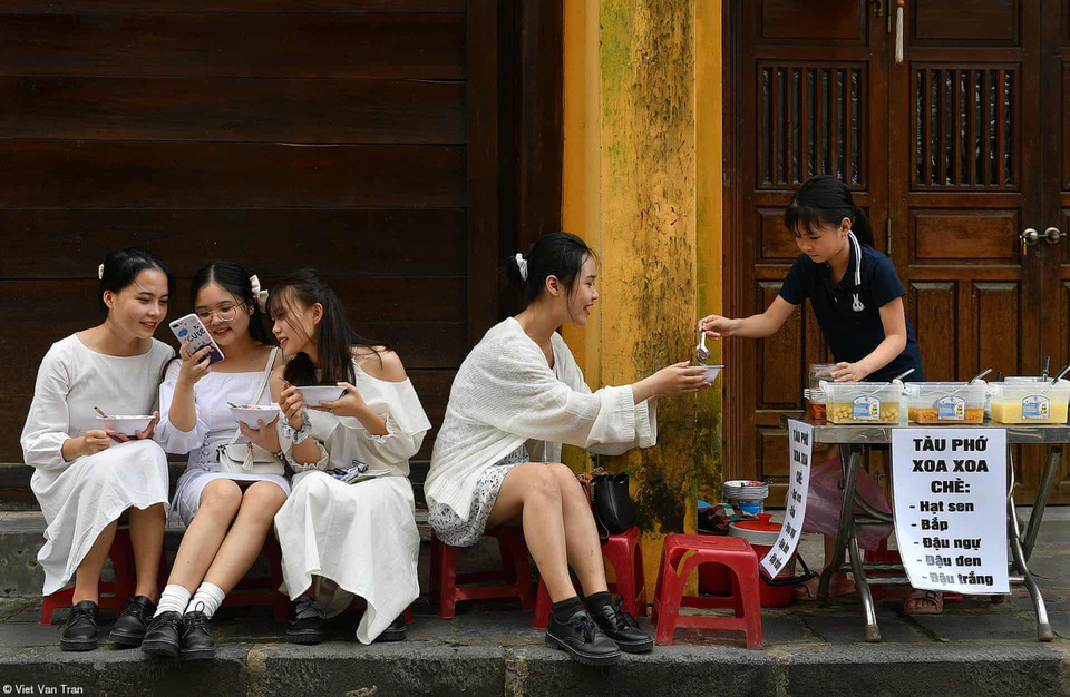 Cảnh ăn chè, phở ở Việt Nam thắng giải ảnh ẩm thực quốc tế - Ảnh 1.