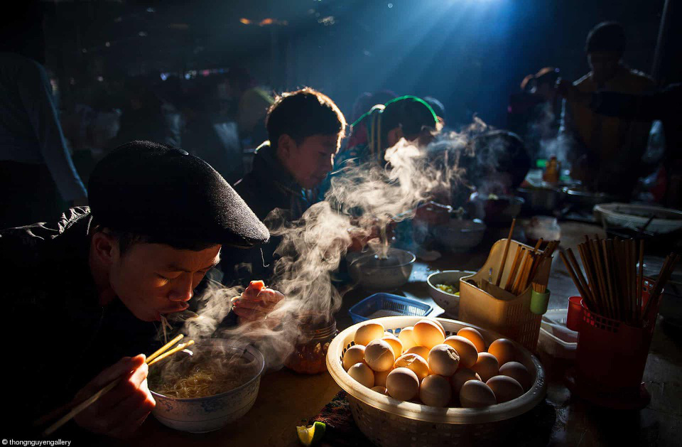 Cảnh ăn chè, phở ở Việt Nam thắng giải ảnh ẩm thực quốc tế - Ảnh 2.