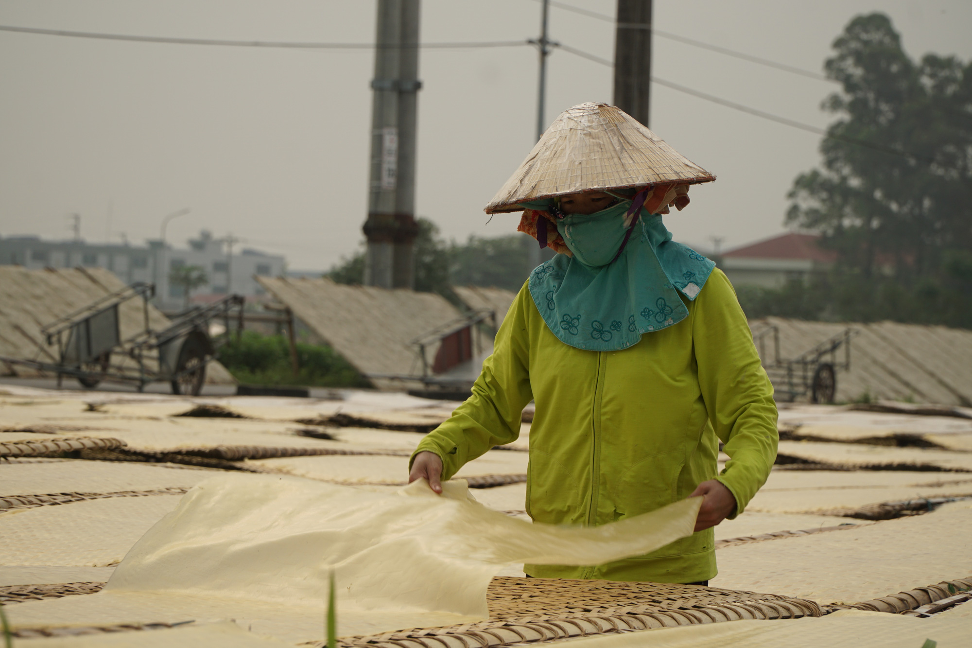 Cận cảnh tình trạng ô nhiễm khủng khiếp tại Hoài Đức, Hà Nội - Ảnh 11.