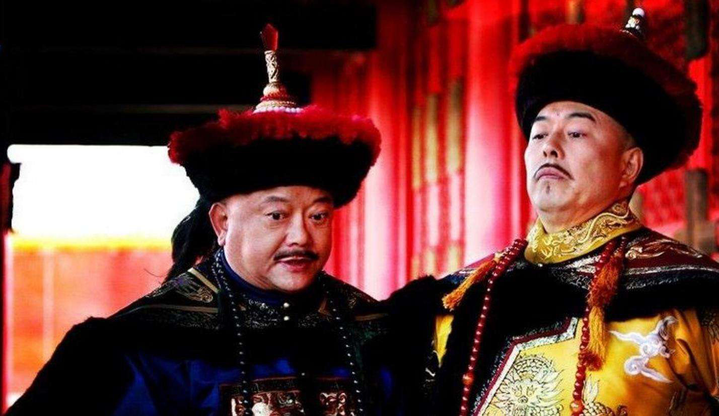 Ai dám mặc long bào của Hoàng đế Càn Long mà không bị xử tử? - Ảnh 1.