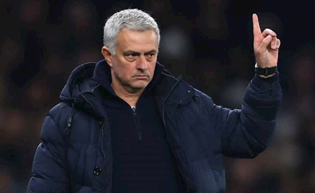 Mourinho cần tăng cường viện binh.