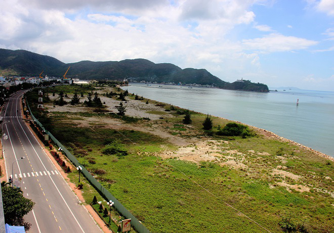Doanh nghiệp đề xuất làm nhà ga cáp treo ở khu lấn biển Mũi Tấn - Ảnh 2.