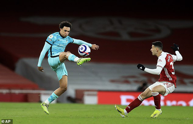 Arsenal thảm bại trước Liverpool, HLV Arteta trút giận vào học trò - Ảnh 1.
