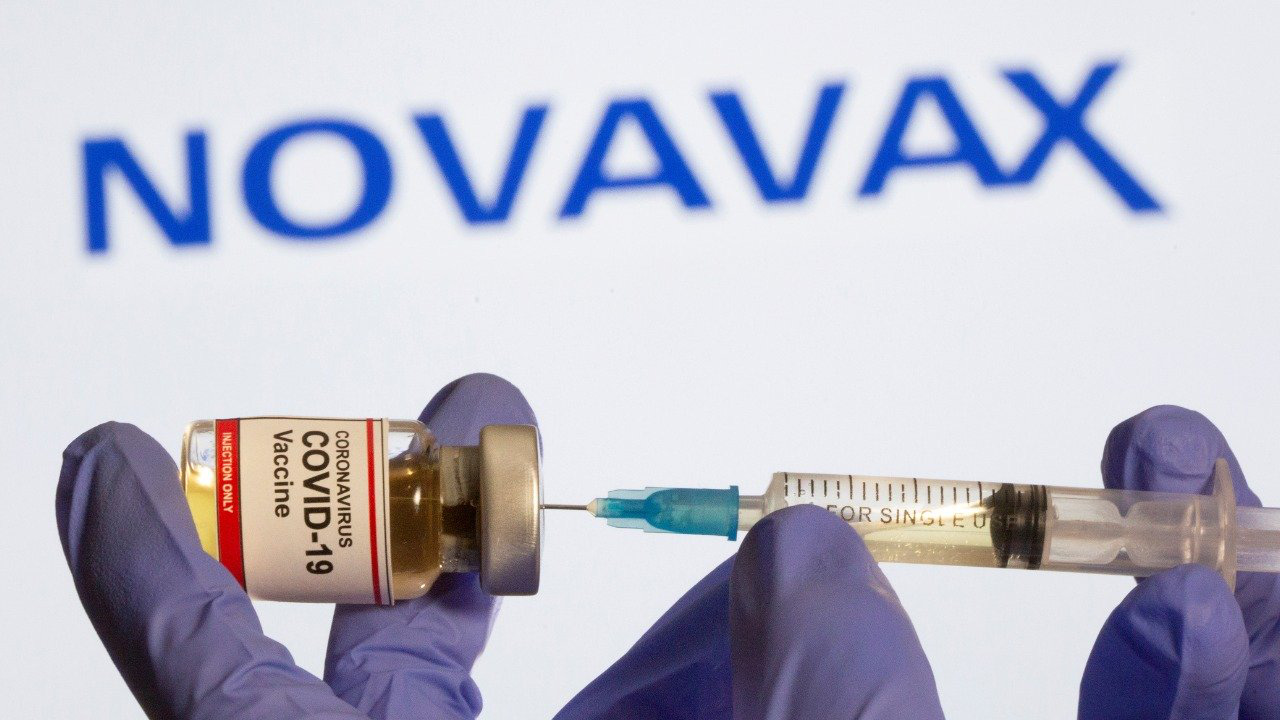Novavax tăng cường cung cấp vắc-xin COVID-19 cho những người sử dụng giả dược - Ảnh 1.