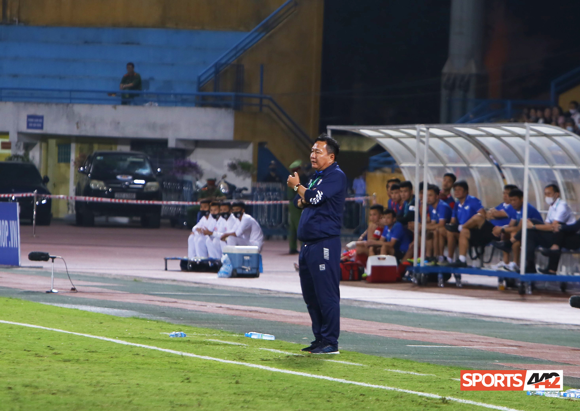 Hà Nội FC thua Viettel, bầu Hiển làm ngay 1 điều - Ảnh 2.