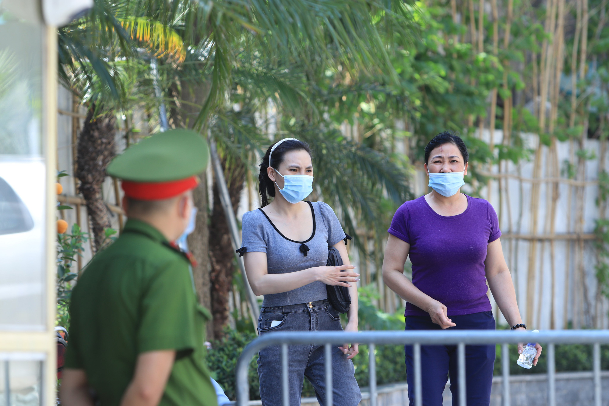 Phó chủ tịch Hà Nội chỉ đạo &quot;nóng&quot; sau vụ phát hiện hơn 40 người nhập cảnh trái phép ngay trong đêm - Ảnh 2.