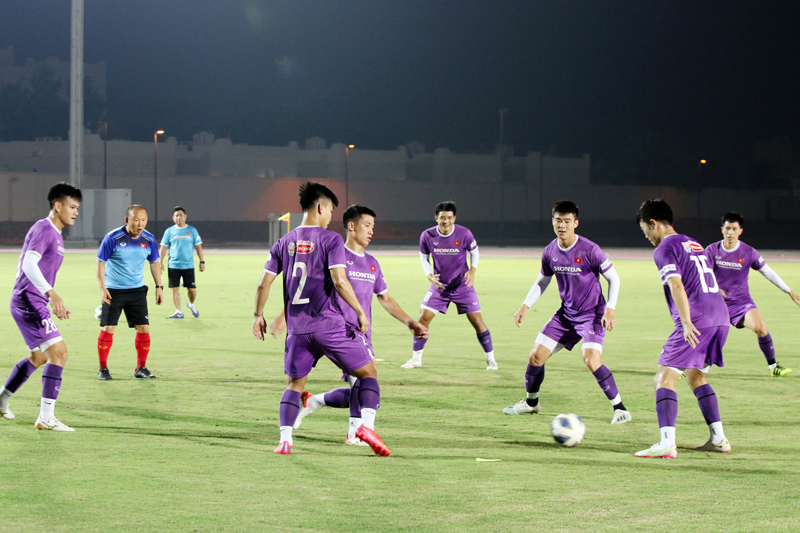 HLV Park Hang-seo &quot;phản pháo&quot; bầu Hiển trước trận gặp Oman - Ảnh 3.