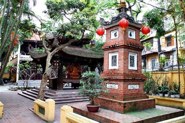 4 ngôi chùa cầu duyên nổi tiếng nhất Hà Nội, &quot;khi đi lẻ bóng, khi về có đôi&quot; - Ảnh 4.