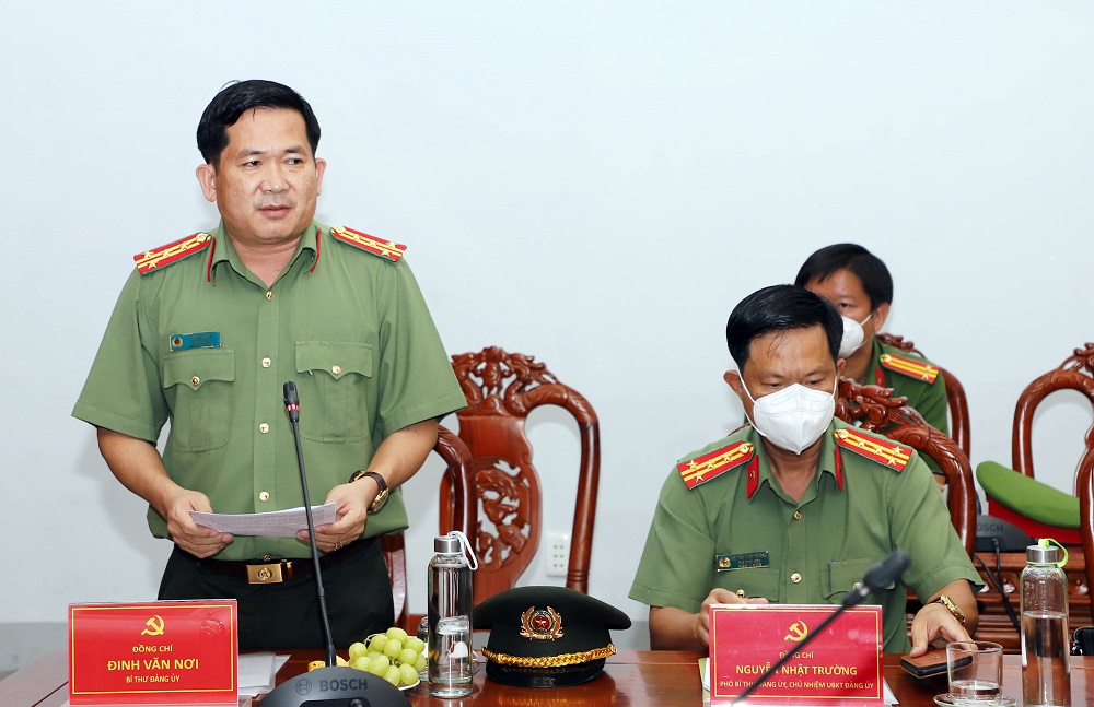 Công an tỉnh An Giang nhận 2 Bằng khen của Thủ tướng Chính phủ - Ảnh 1.