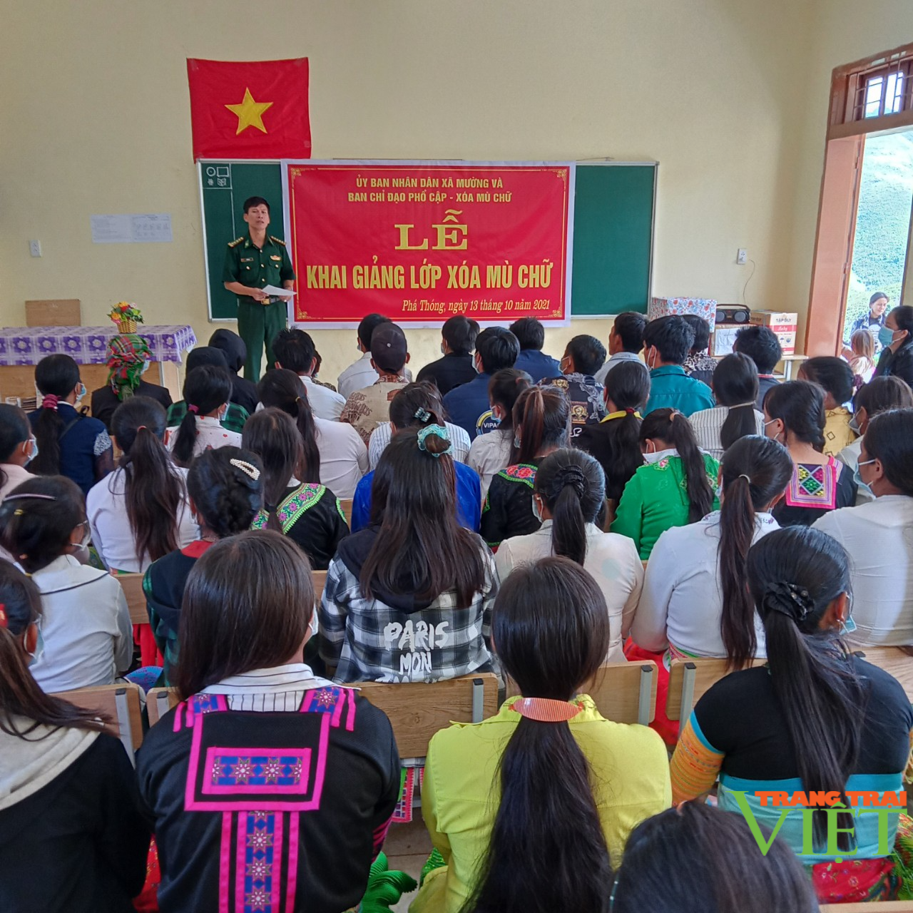 Nông thôn Tây Bắc: Khai giảng lớp học xóa mù chữ cho 61 học viên vùng biên Sơn La - Ảnh 1.